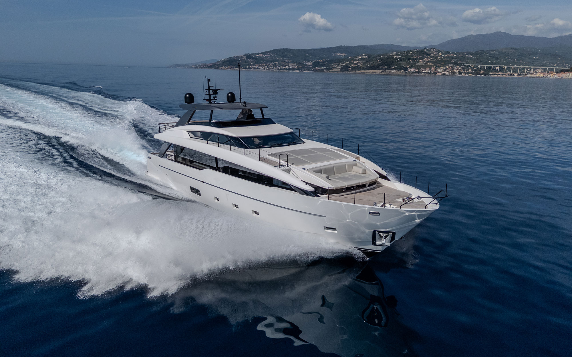 TELL NO ONE yacht for charter (Sanlorenzo, 26.6m, 2026)